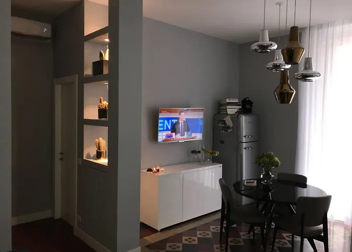 A Casa Di... * Milano